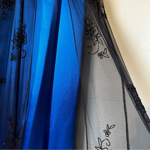 90s Whimsigoth Prom Dress - Picture 2 of 7